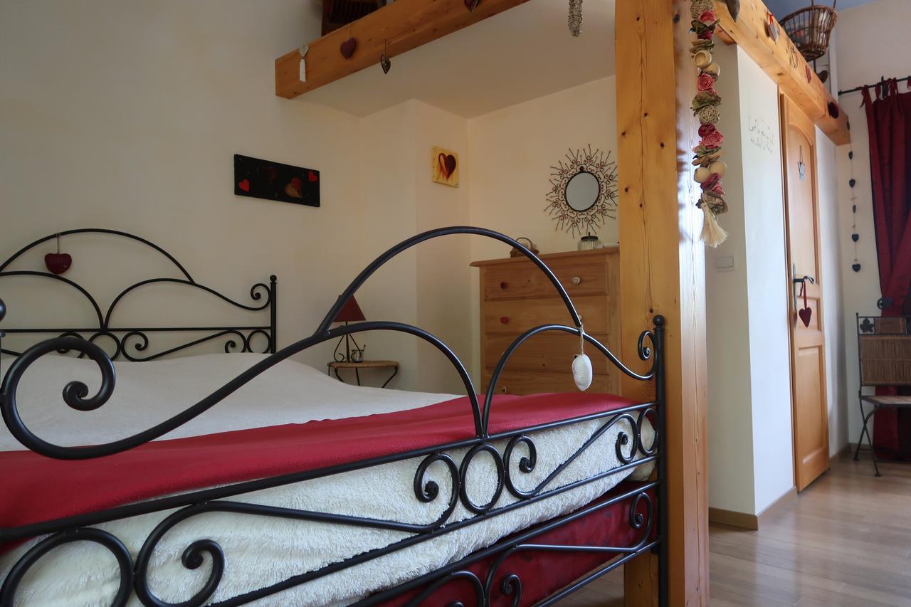مبيت وإفطار Civrieux Le Relais Du Grand Logis المظهر الخارجي الصورة