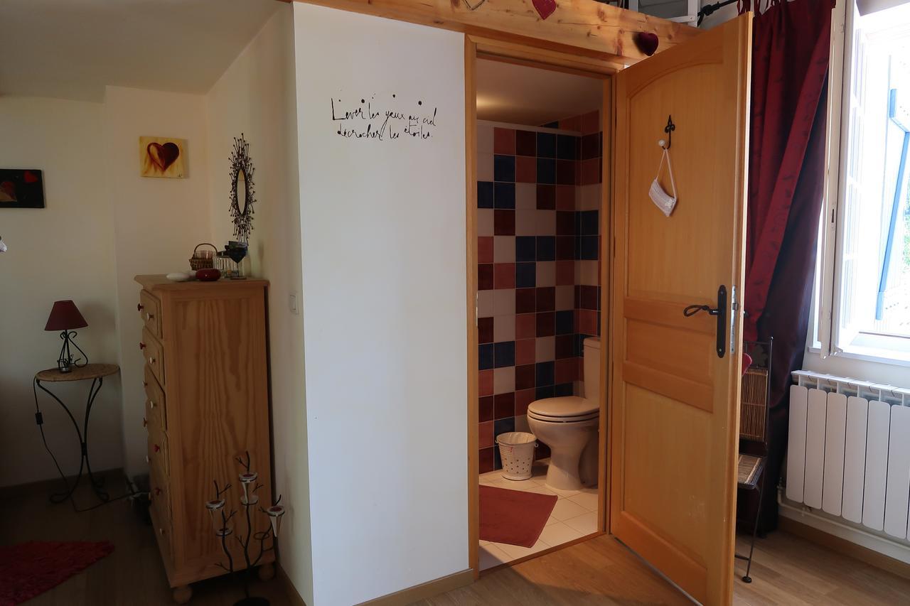 مبيت وإفطار Civrieux Le Relais Du Grand Logis المظهر الخارجي الصورة
